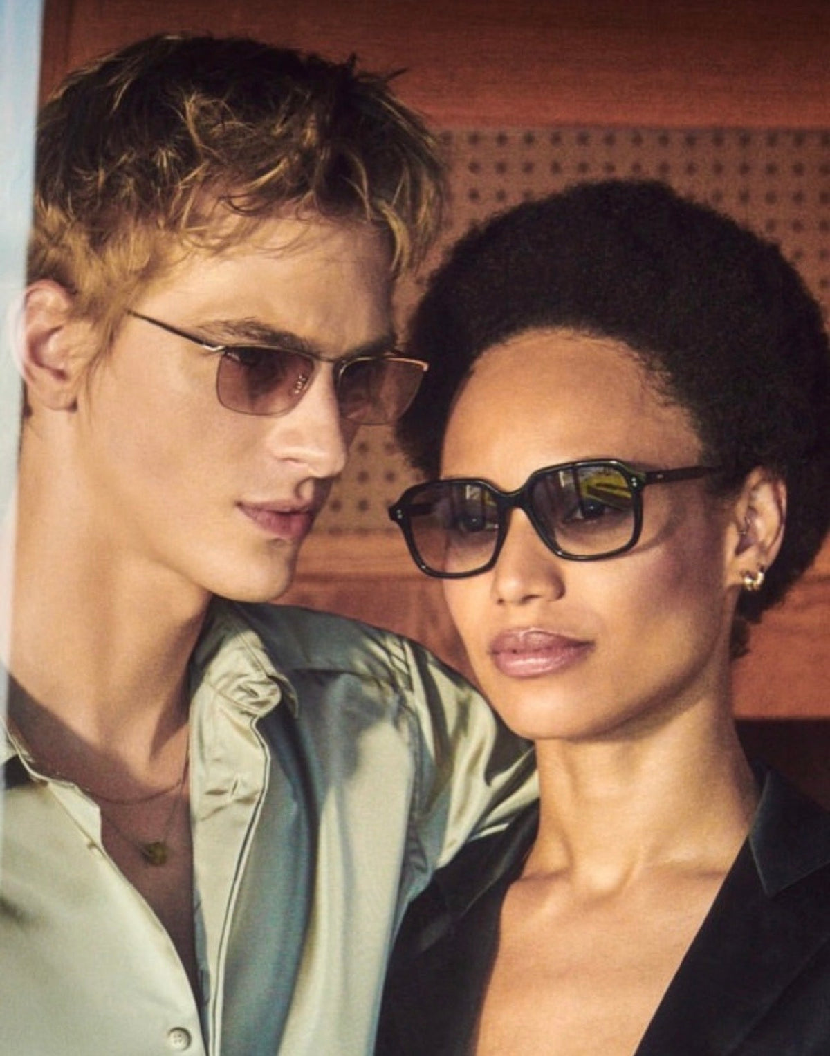 OLIVER PEOPLES