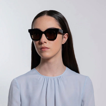 LAPIMA - LISA / Black Solid